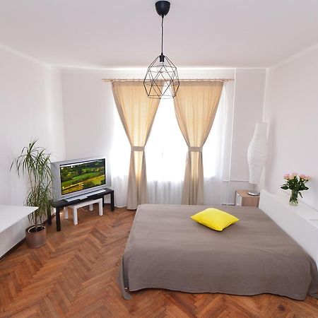 Beatrises Apartamenti Apartment Riga Ngoại thất bức ảnh