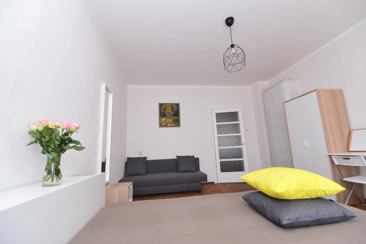 Beatrises Apartamenti Apartment Riga Ngoại thất bức ảnh